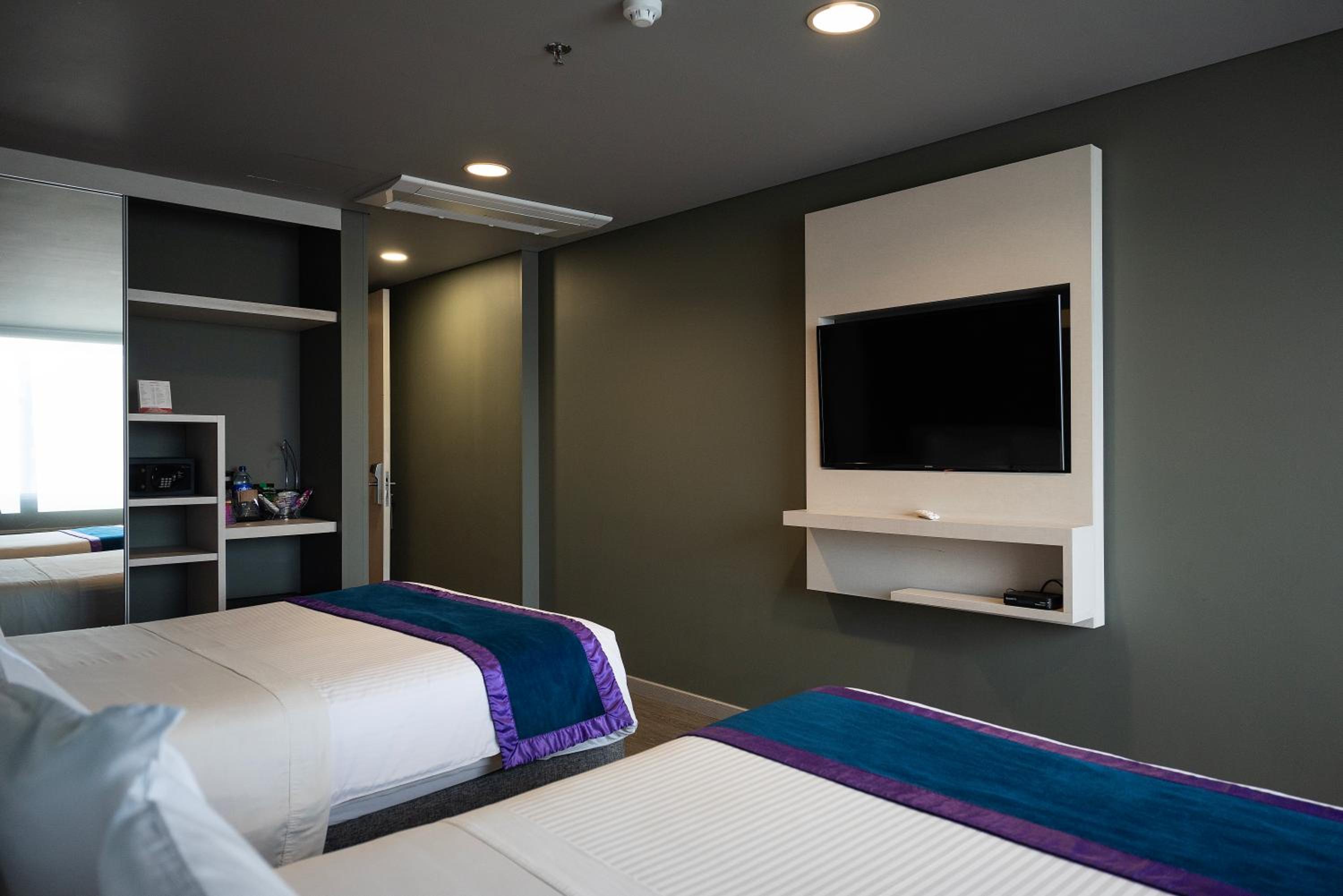 غرفة بسريرين كوين، Hotel Black Tower Premium 7/10