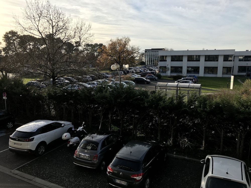 Campanile Bordeaux Ouest - Merignac Aeroport 32/35