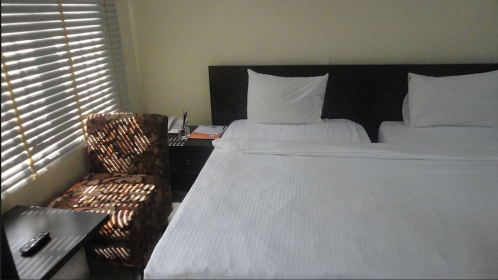 Mitros Residences 6/14
