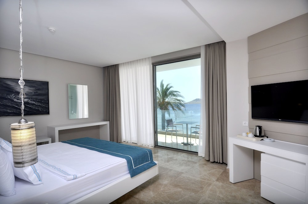 Lugga Boutique Hotel and Beach 5/43
