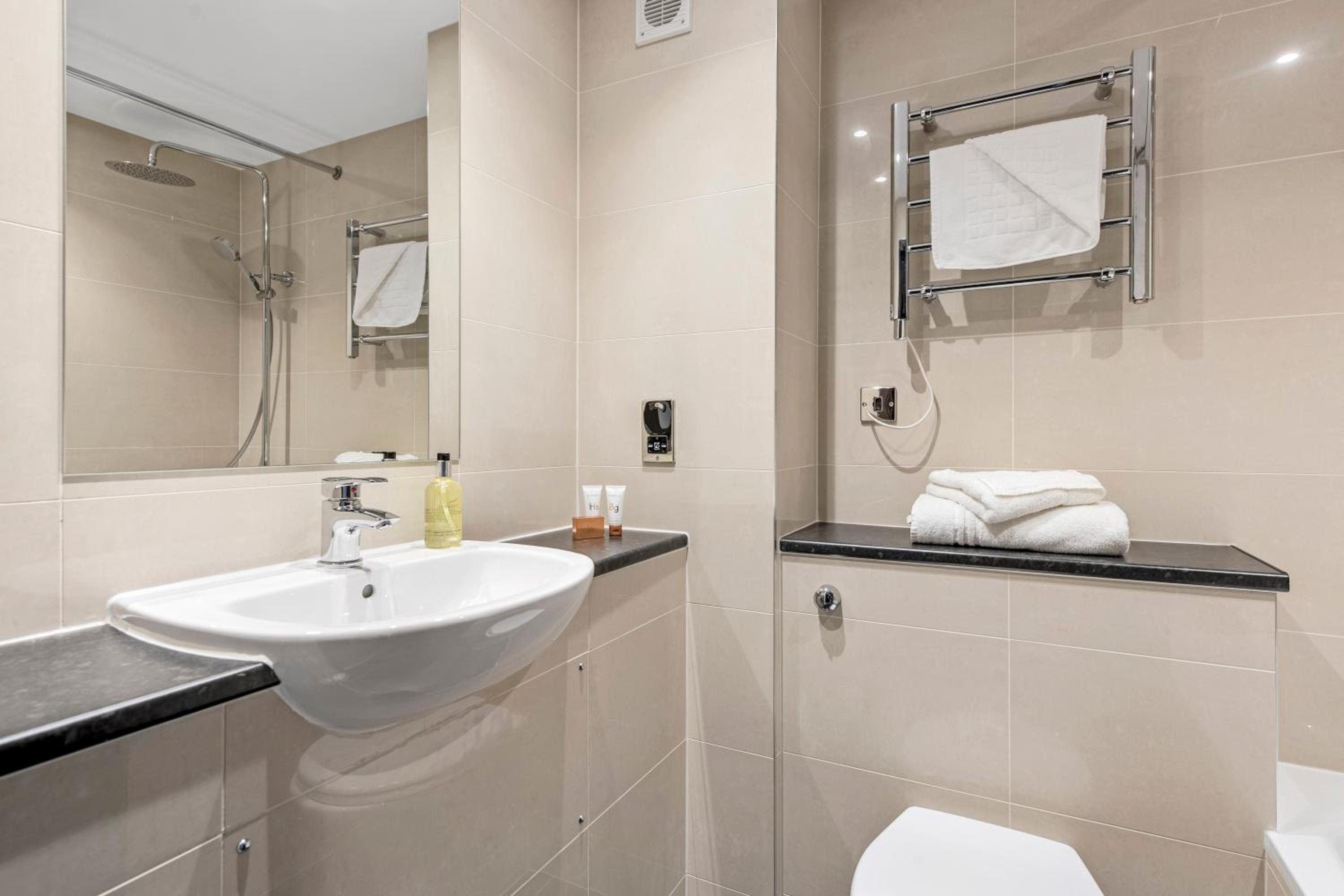 Room, Double Bed, Dragonfly Hotel Bury St Edmunds 9/10