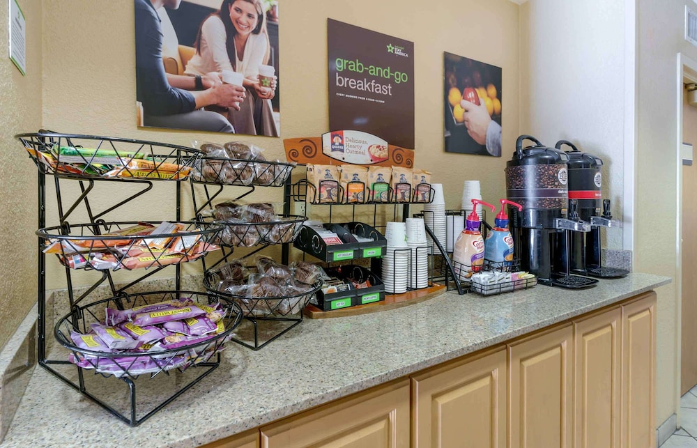 Extended Stay America Pleasanton - Chabot Drive 33/45