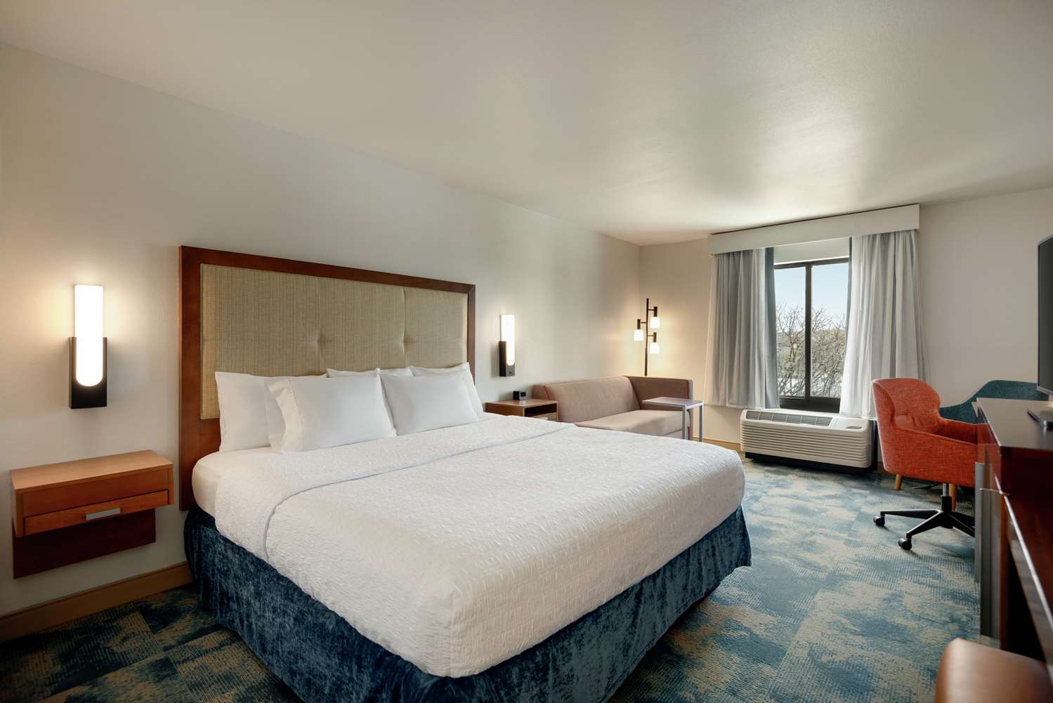 Study, King Bed