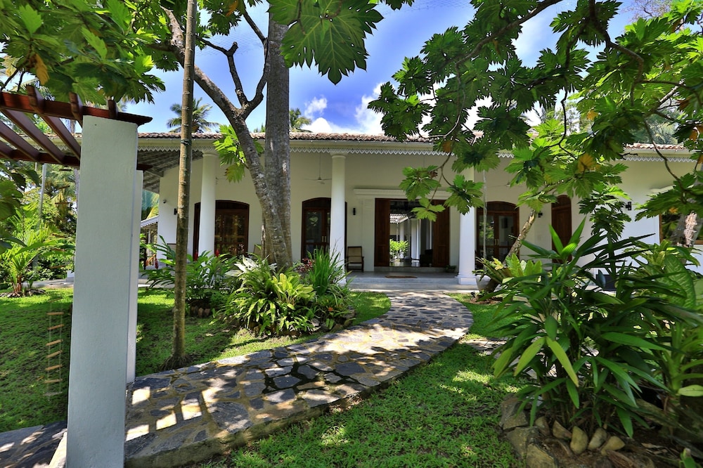 Amara Villa 32/47