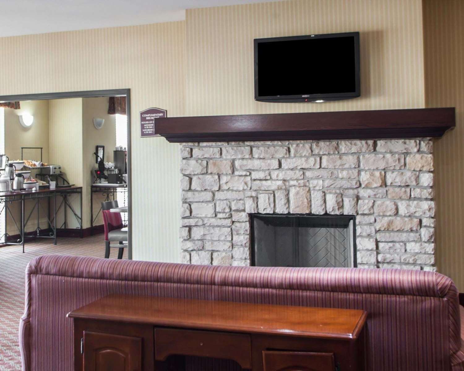Comfort Inn and Suites Harrisonville 42/48