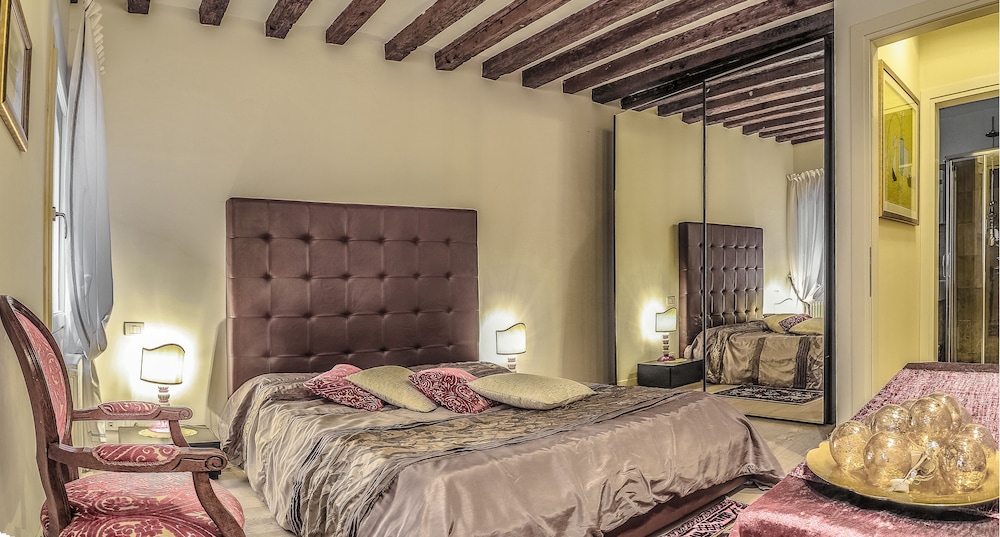Venice Dream House Figaro 1/9
