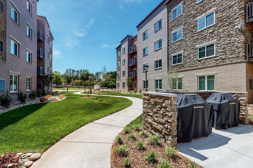 WaterWalk Extended Stay by Wyndham Raleigh - RTP 56/61