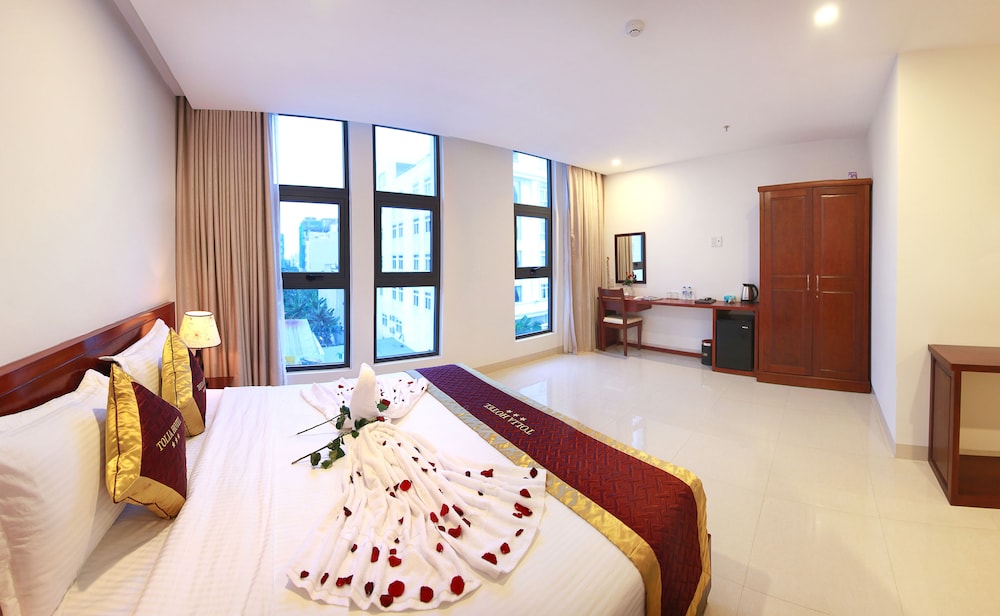 May Beach Hotel 33/43