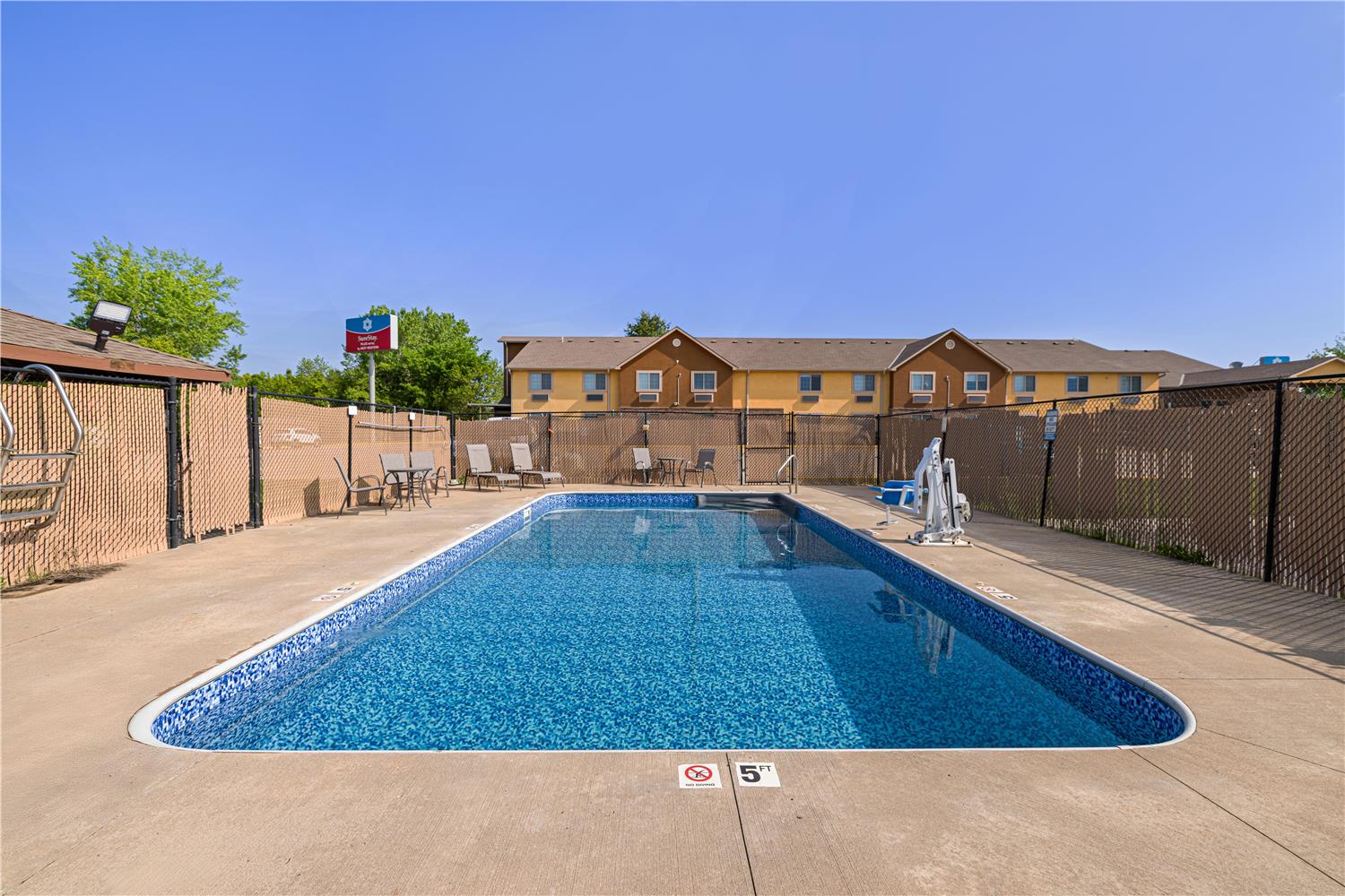 SureStay Plus by Best Western Kearney Liberty Nort 10/12