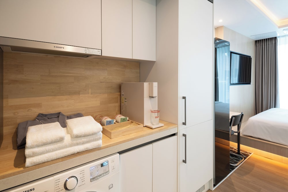 K Hills The Terrace 69/70