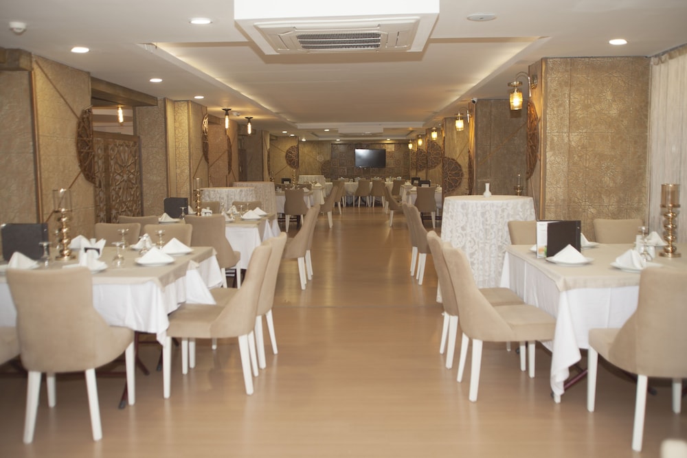 Konaks Hotel 34/42