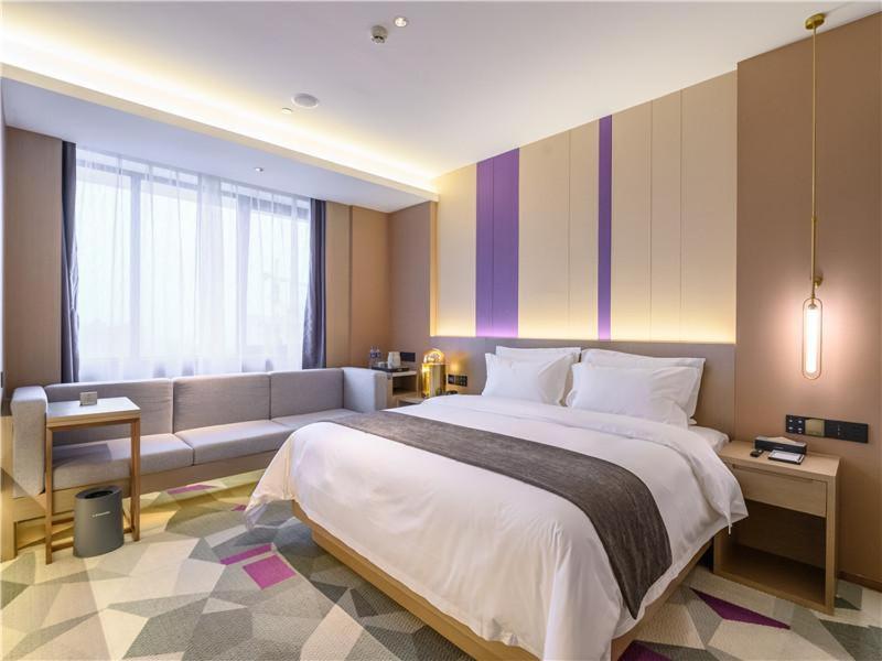 Lavande Hotel (Chengdou Qingbai River Phoenix Lake) 24/50