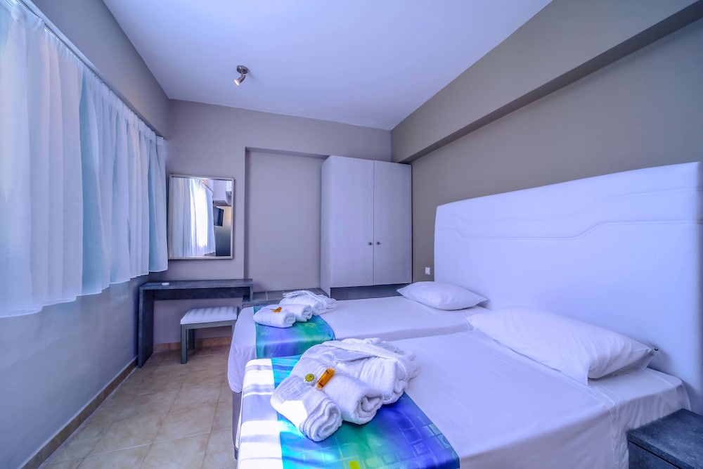 Lito Hotel 21/66
