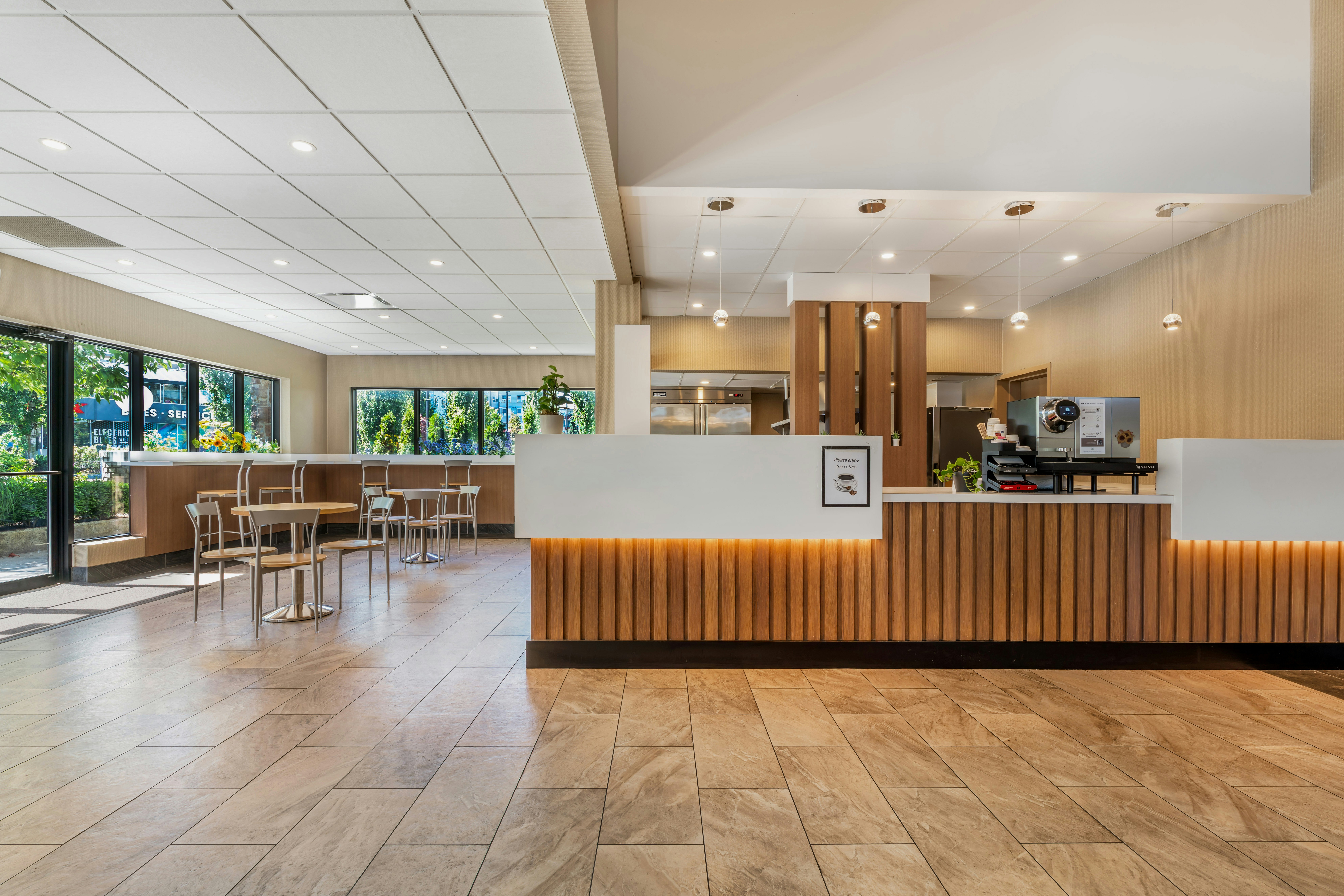 Best Western Plus Burnaby Hotel 11/76