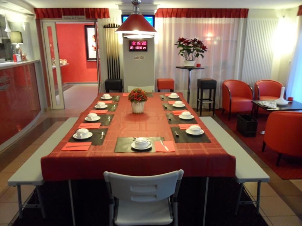 Hotel Lyon Sud 35/47