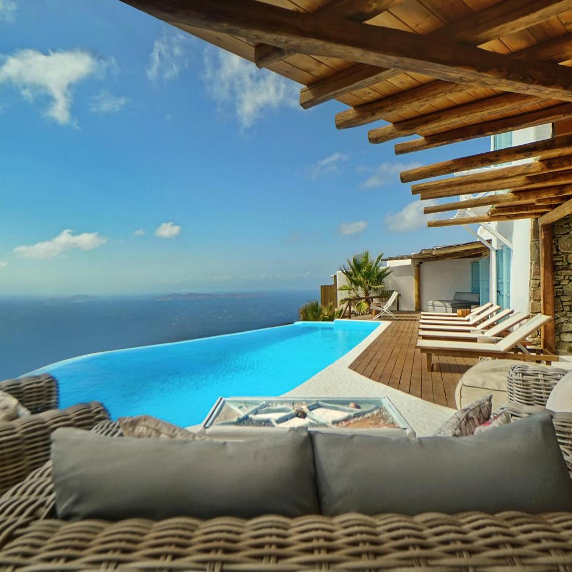 Zinas Villas 47/51