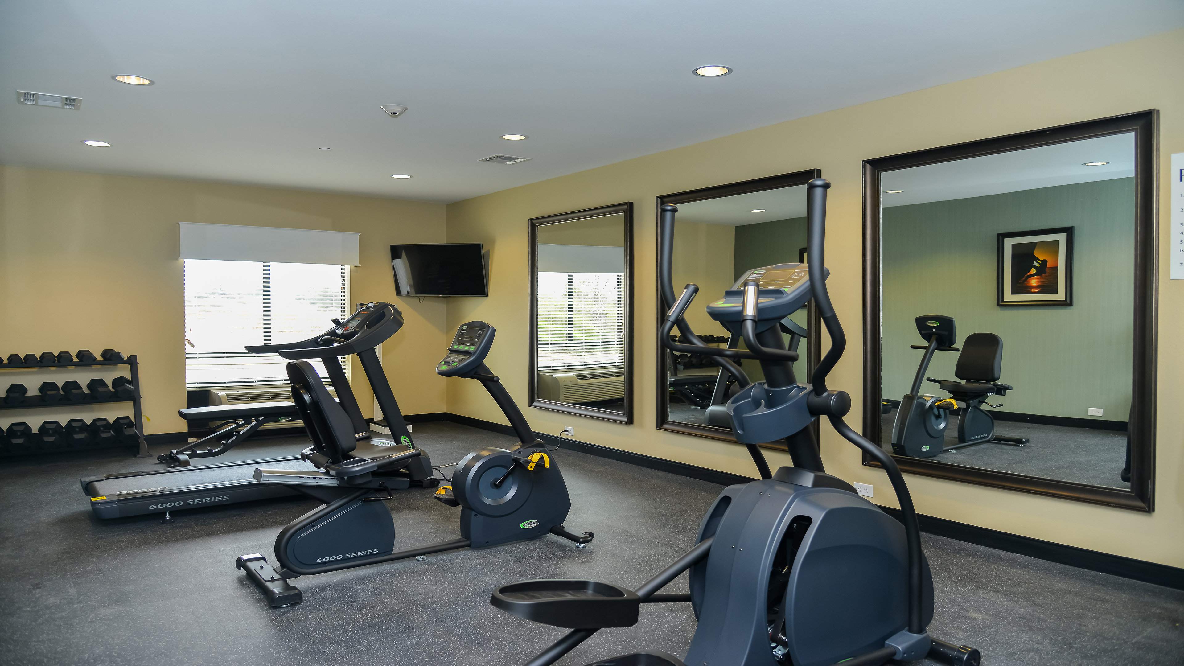 Holiday Inn Express Suites Cuero 30/52