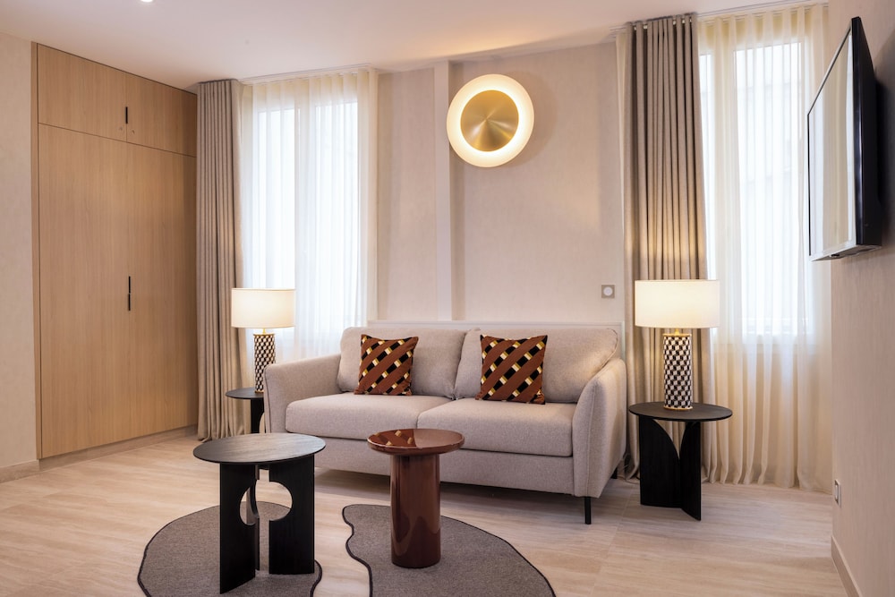 Yuna Saint-Honore - Serviced Apartments 36/50