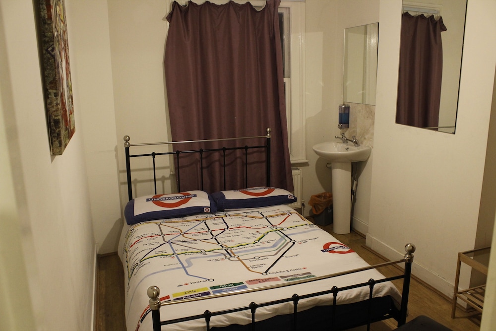 Saint James Backpackers 40/50