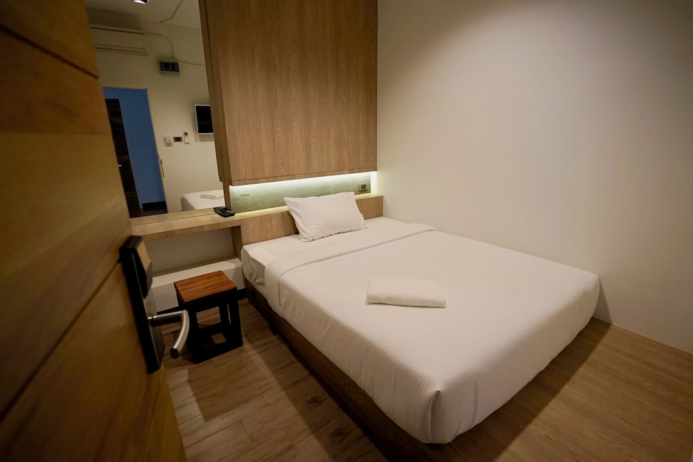 T Hostel at Victory Monument 20/46