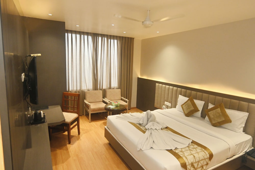 Hotel Simran Heritage Pvt. Ltd. 23/55