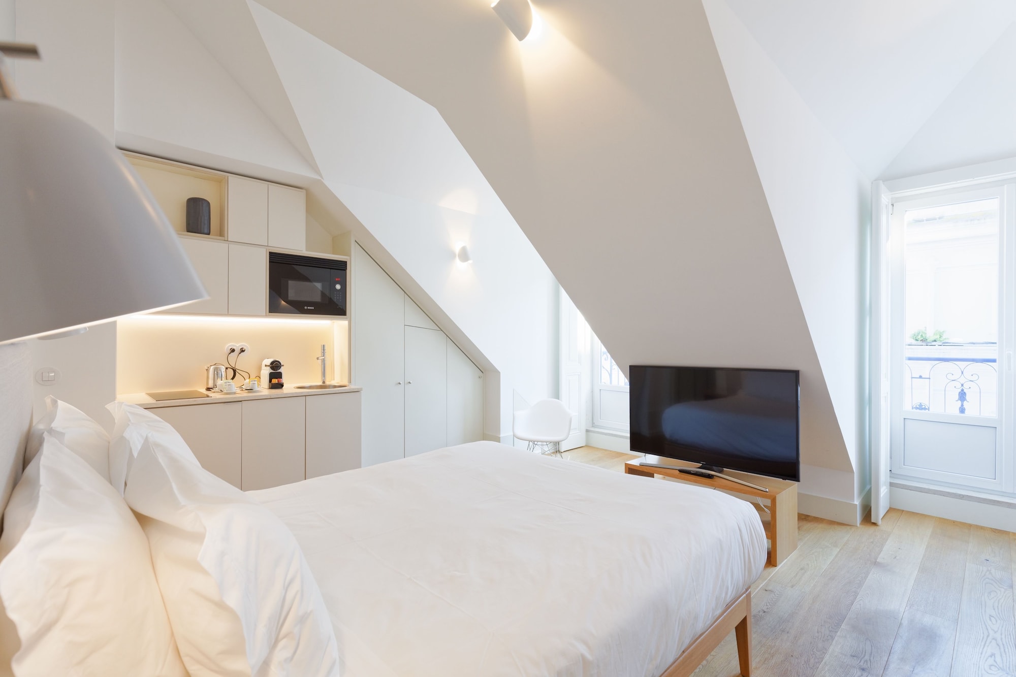 Premium, Queen Bed
