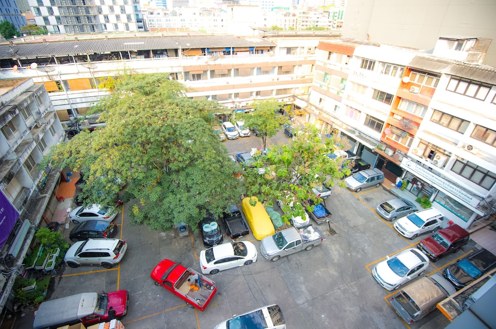 Glur Central Pratunam 46/53