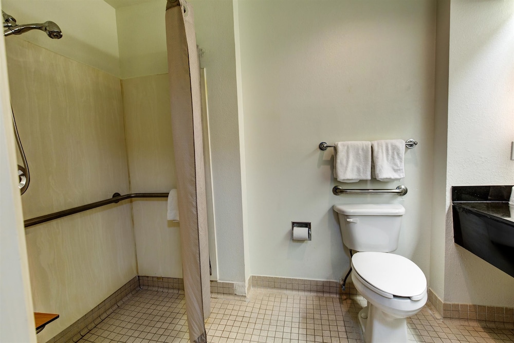 Executive Inn & Suites Hobby 27/29