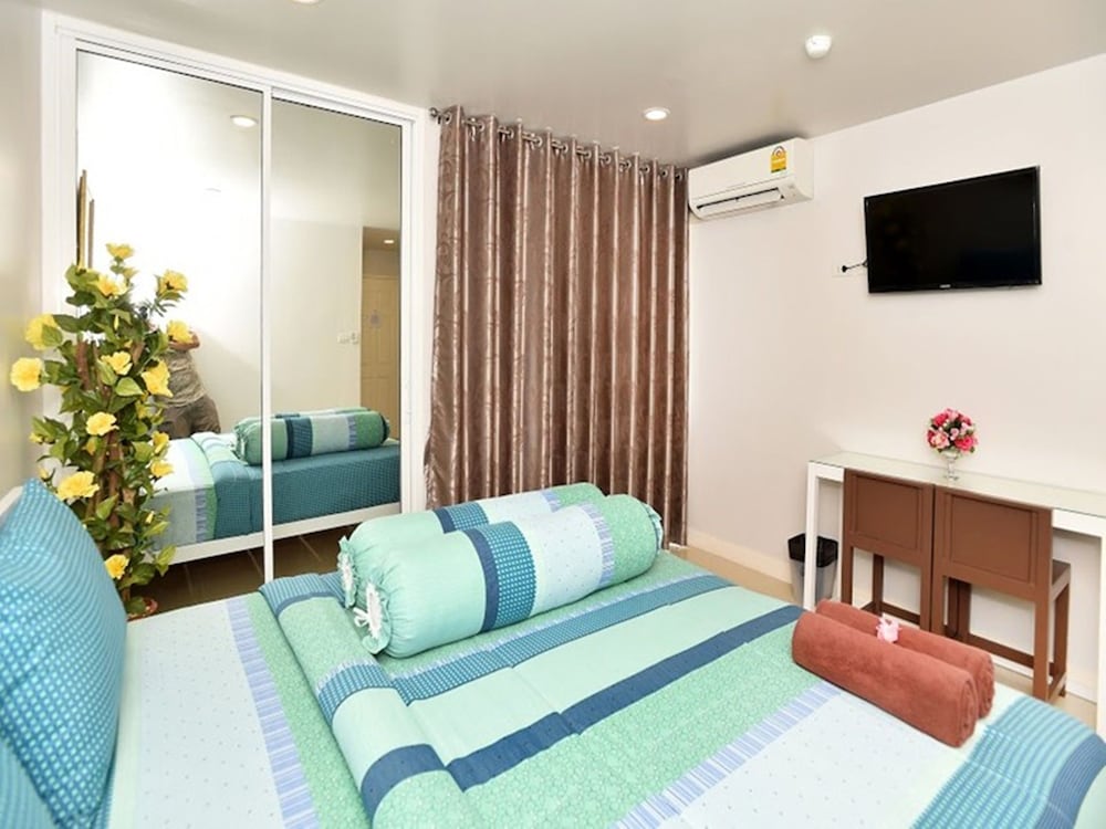 Parvena Hotel 47/64