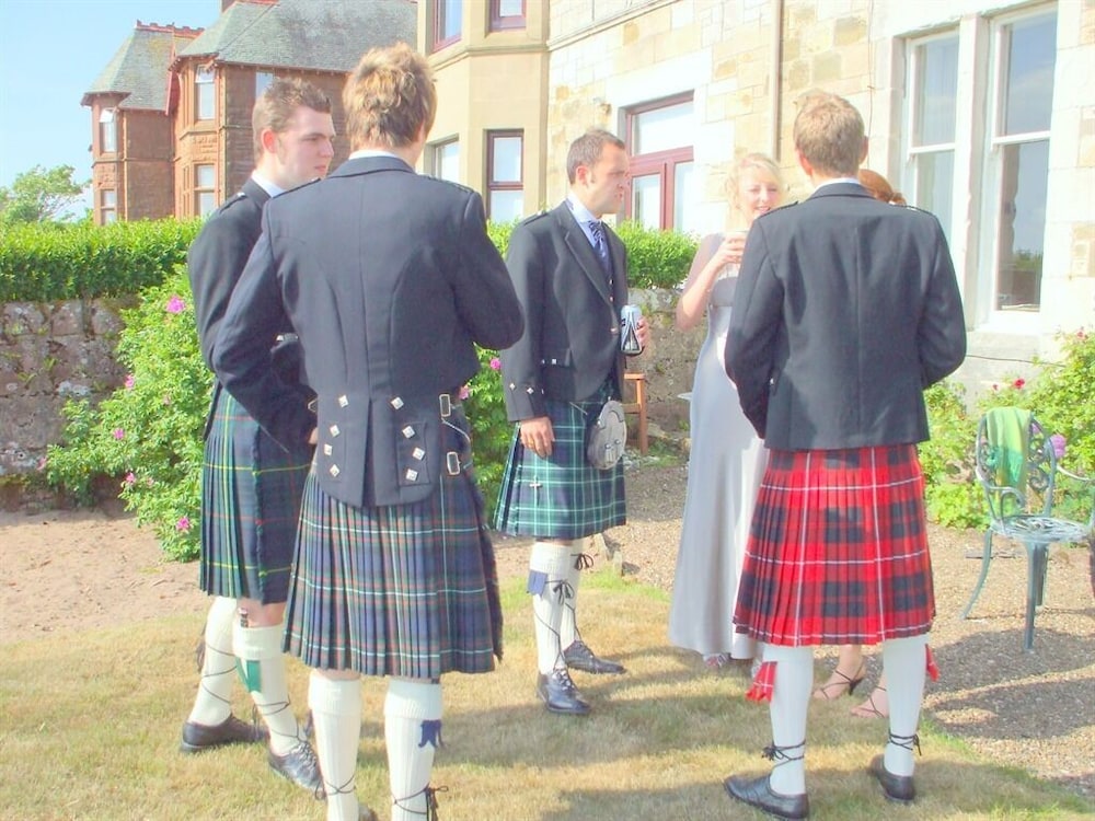 Carlton Seamill B&amp;B 39/50