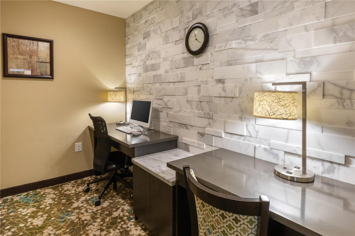 Best Western Long Beach Inn 46/53
