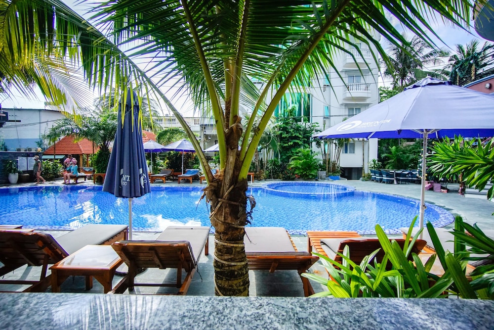Brenta Phu Quoc Hotel 65/69