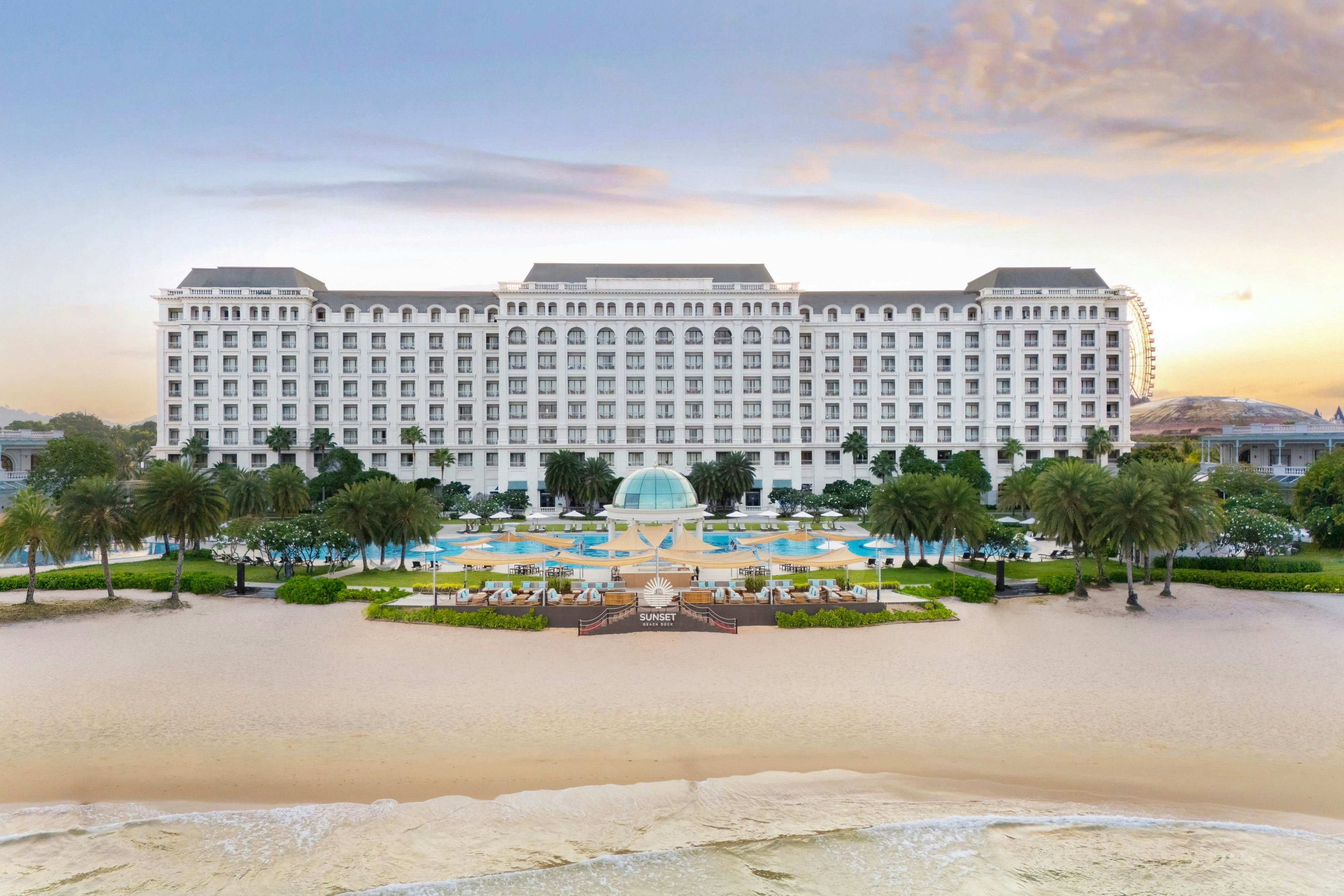 Sheraton Phu Quoc Long Beach Resort 8/67