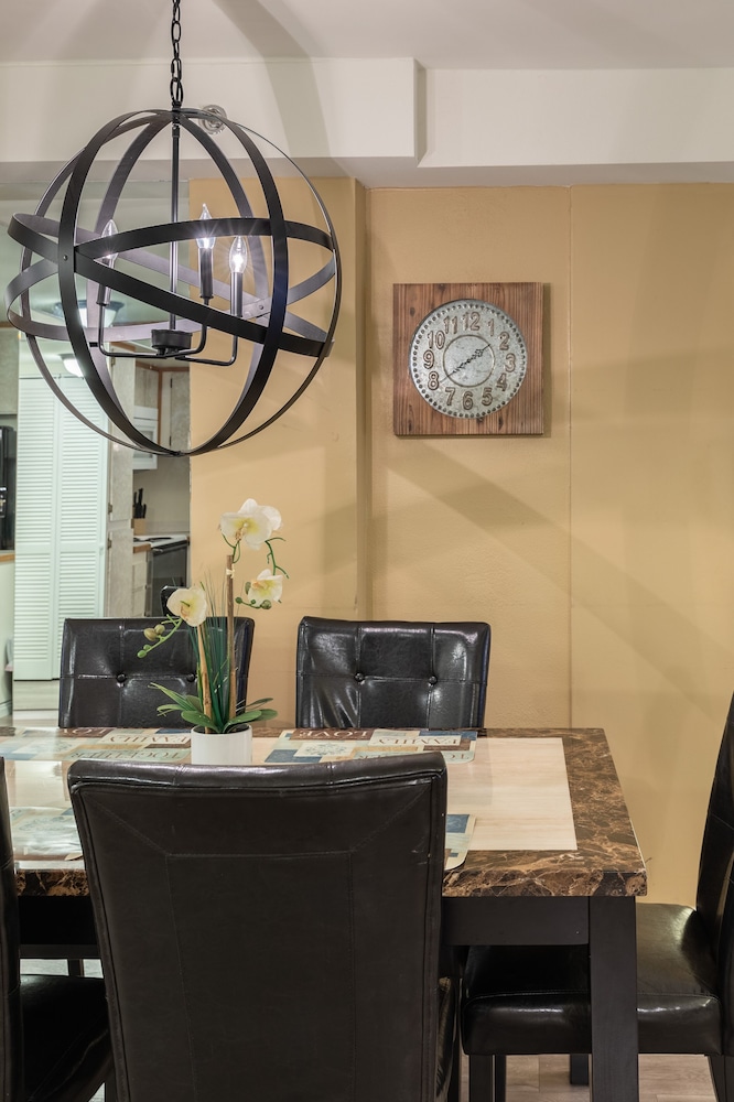 2BD2B Apartment Stay Together Suites 976 30/64