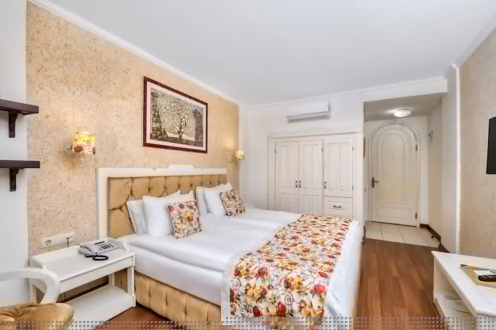 Hotel Adalya Port 7/50