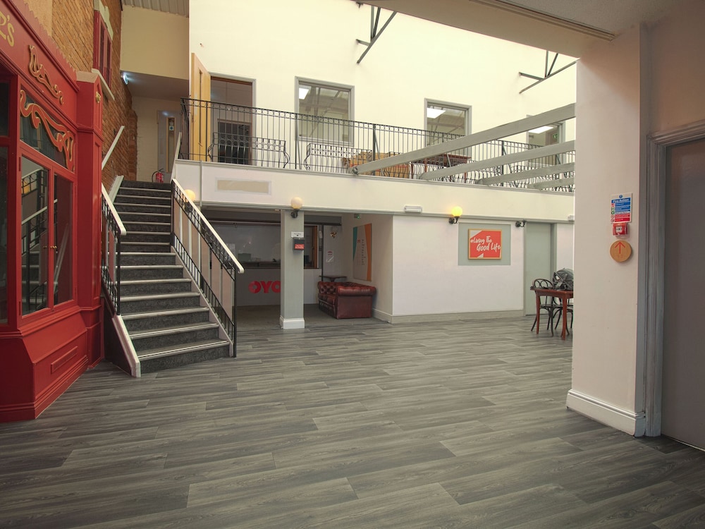 OYO Hotel Clamart 42/50