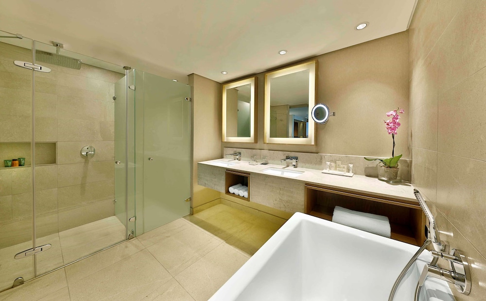 غرفة ديلوكس بسريرين كوين، Hilton Durban 8/9