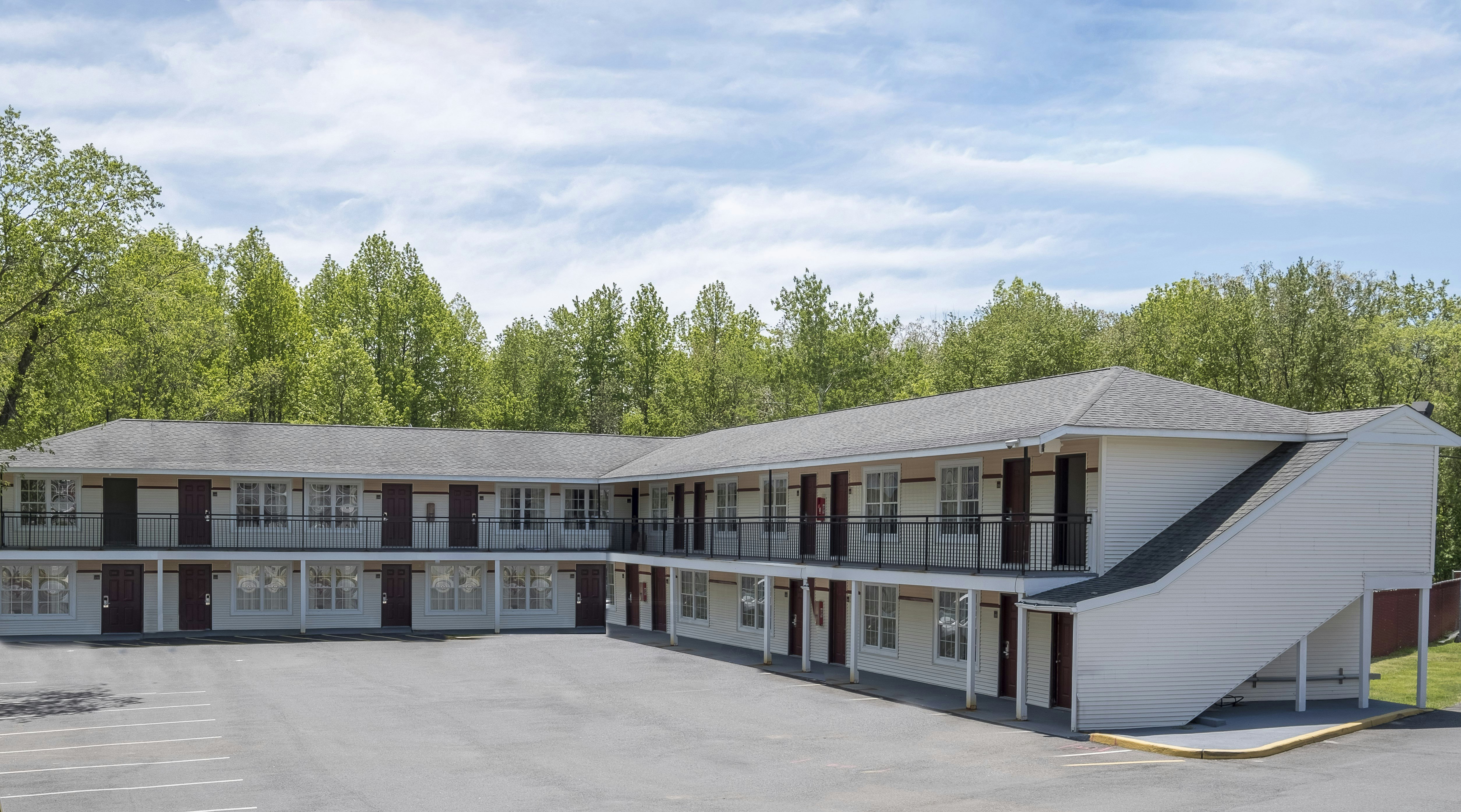 Red Roof Inn Neptune 2/34