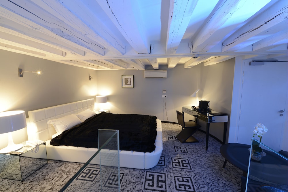 Art Hotel Rochecorbon 47/74