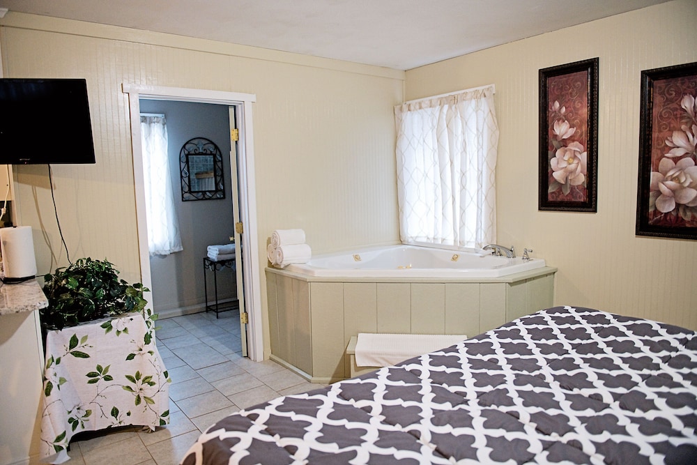Berry Patch Bed and Breakfast 5/50
