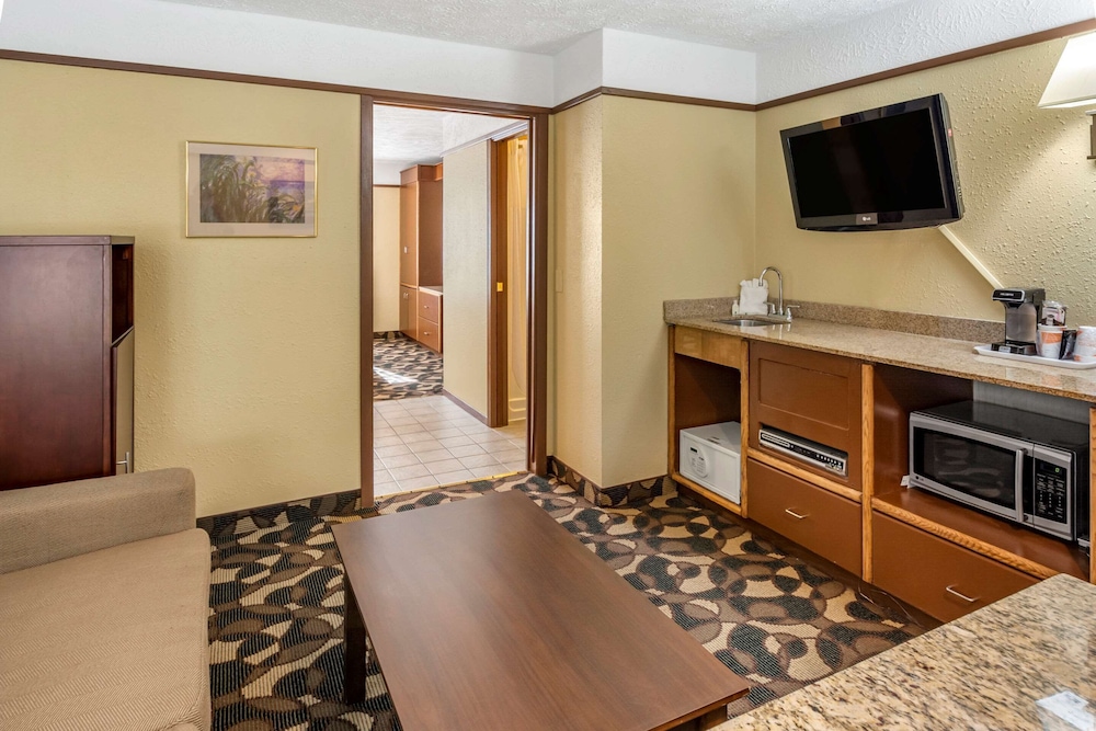 Quality Inn Paradise Creek 17/43