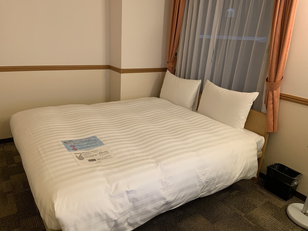 Toyoko Inn Shin-Osaka Chuo-Guchi Shinkan 12/51