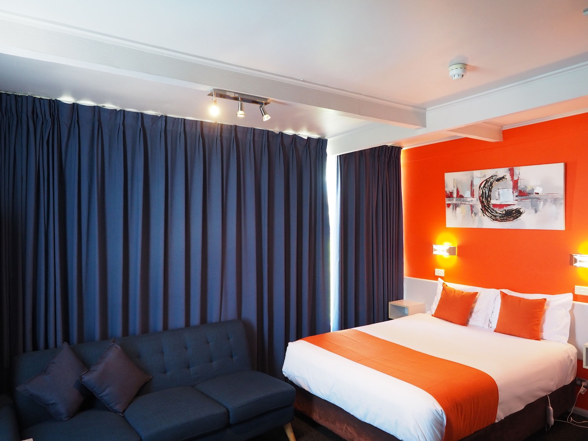 ROOM, DOUBLE BED, WITH VIEW