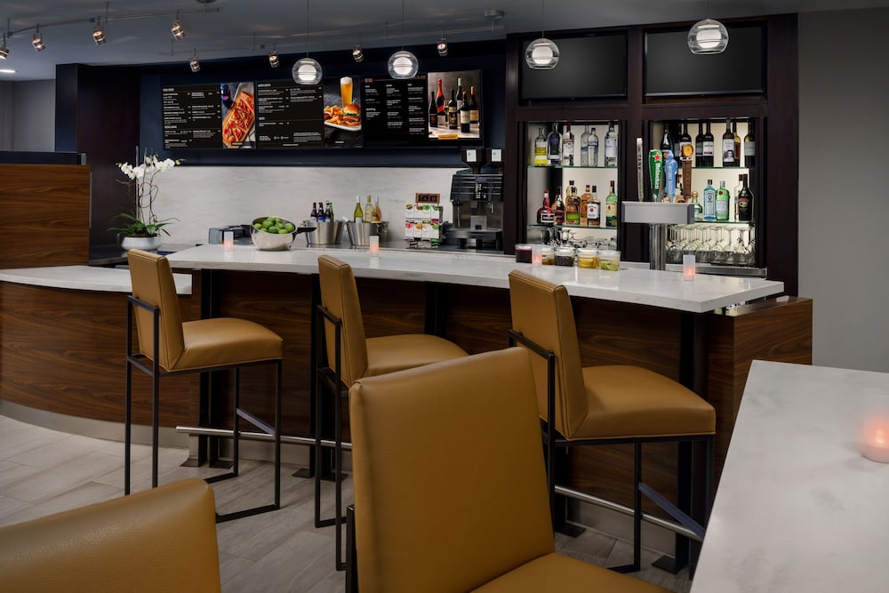 Courtyard By Marriott Miami Aventura Mall 30/50