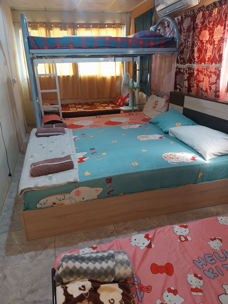 Danee Hostel 35/55