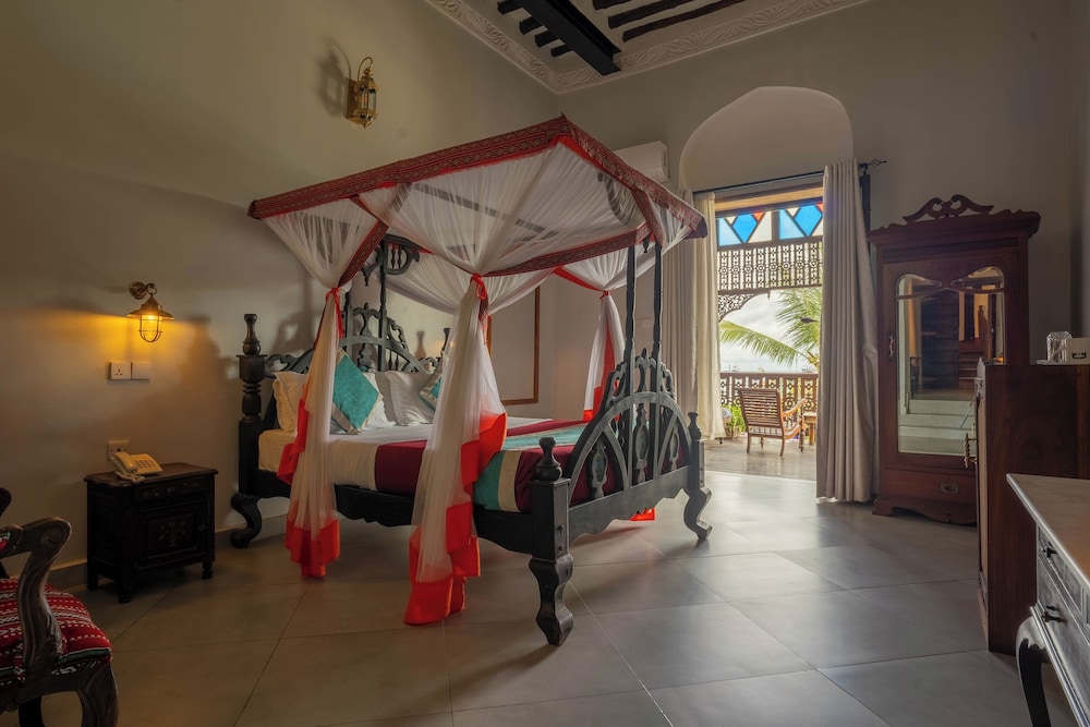 Mizingani Seafront Hotel 45/80