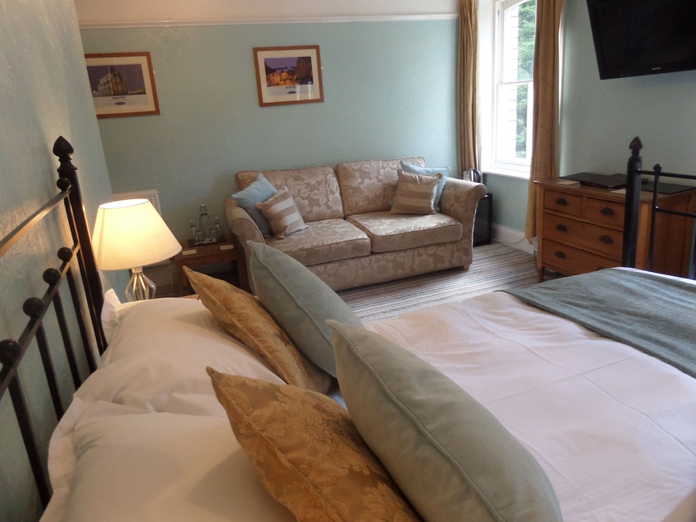 Broomfield House 31/50