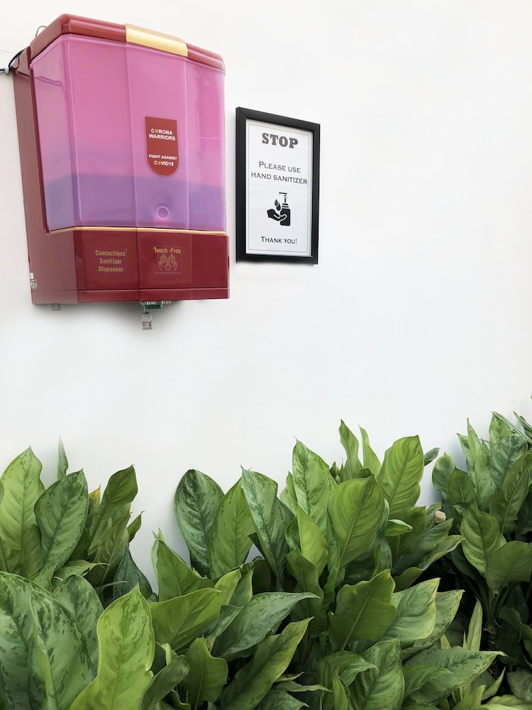 Karon Hotel Lajpat Nagar 4/60