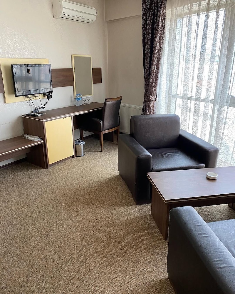 Abdullah Resort Hotel 7/13