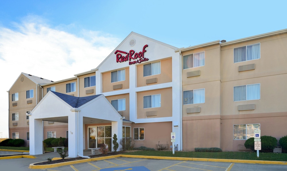Red Roof Inn & Suites Danville, IL 1/30